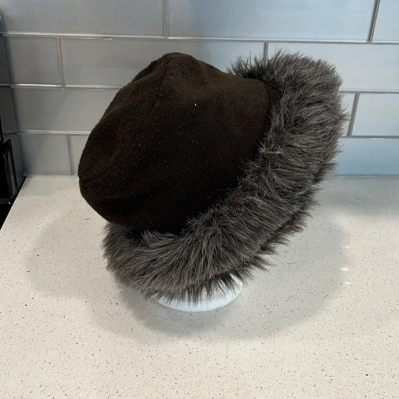 Atmosphere winter faux fur hat - Picture 4 of 6